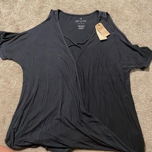 American eagle soft and sexy shirt with tags attached, never worn.